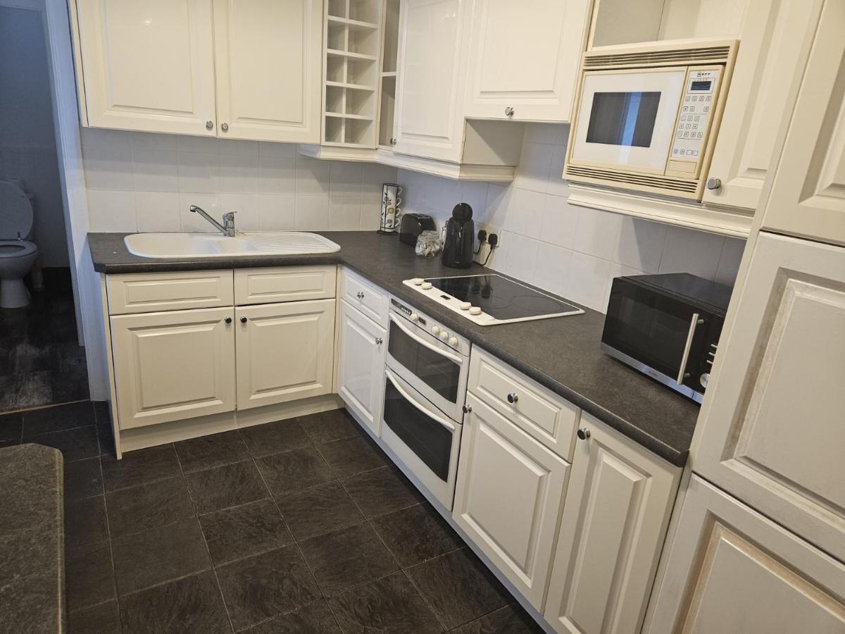 Leigh-On-Sea Retreat - 2 Bedroom Apartment Экстерьер фото