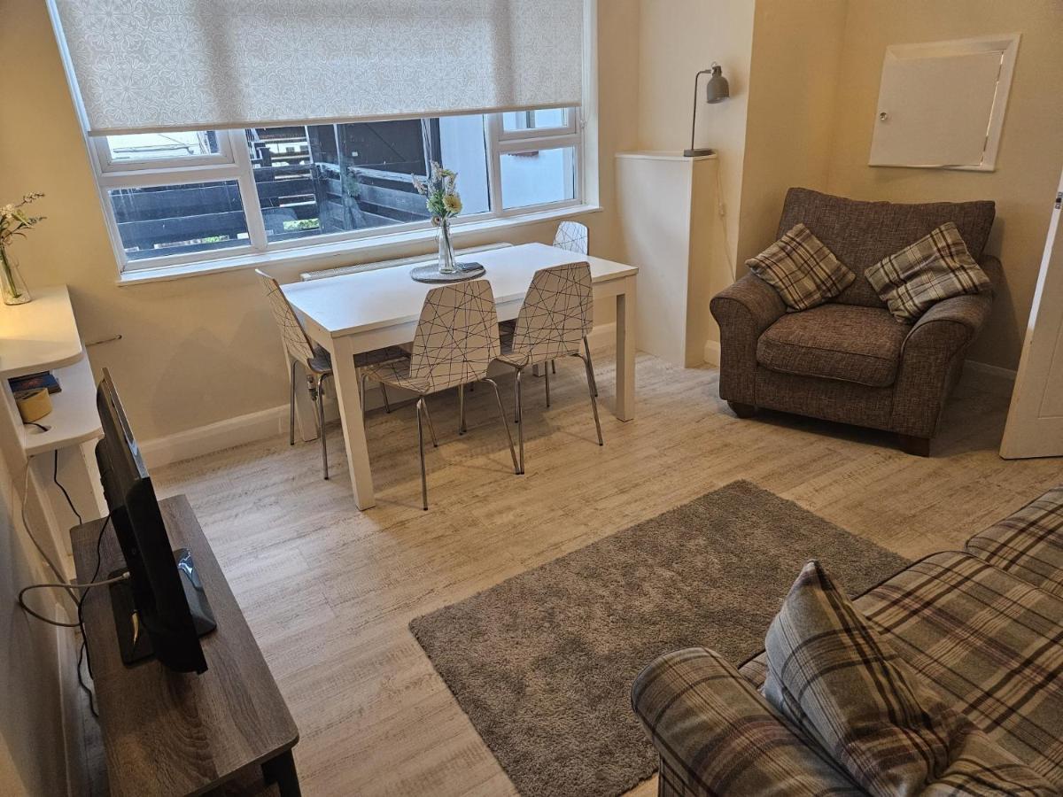 Leigh-On-Sea Retreat - 2 Bedroom Apartment Экстерьер фото