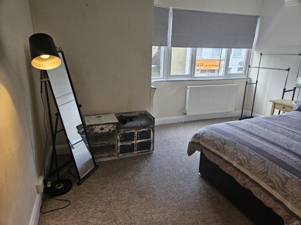 Leigh-On-Sea Retreat - 2 Bedroom Apartment Экстерьер фото