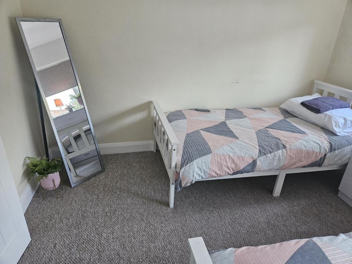 Leigh-On-Sea Retreat - 2 Bedroom Apartment Экстерьер фото